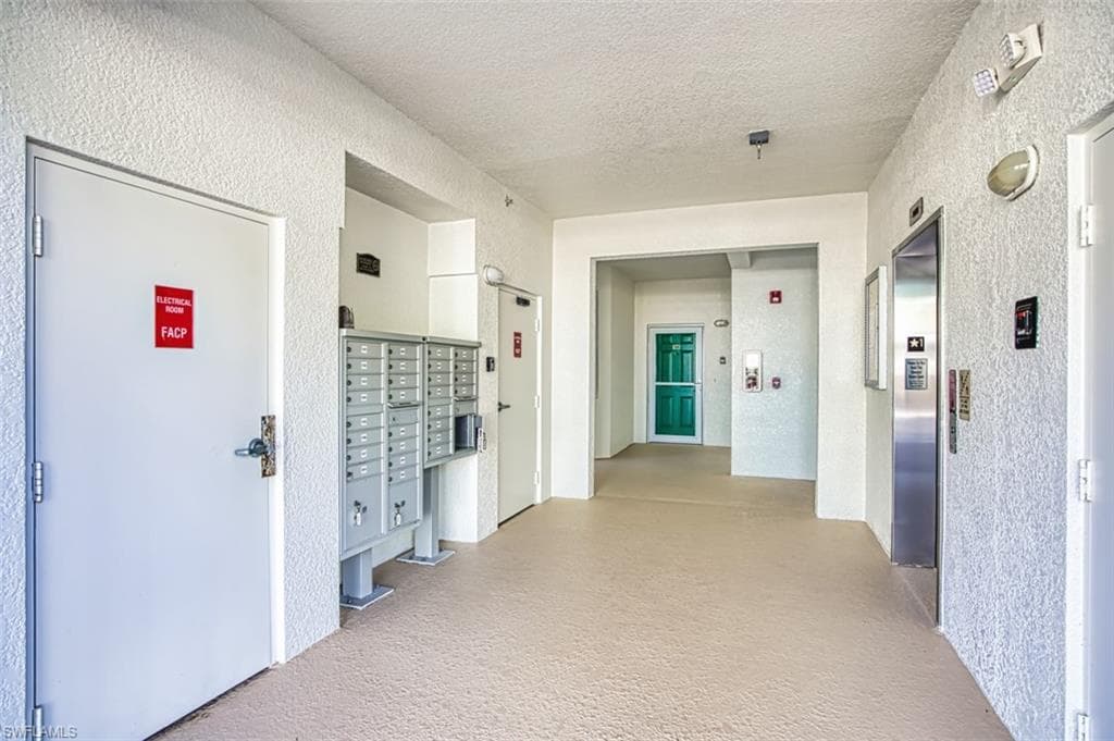 11021 Gulf Reflections DR 105-25