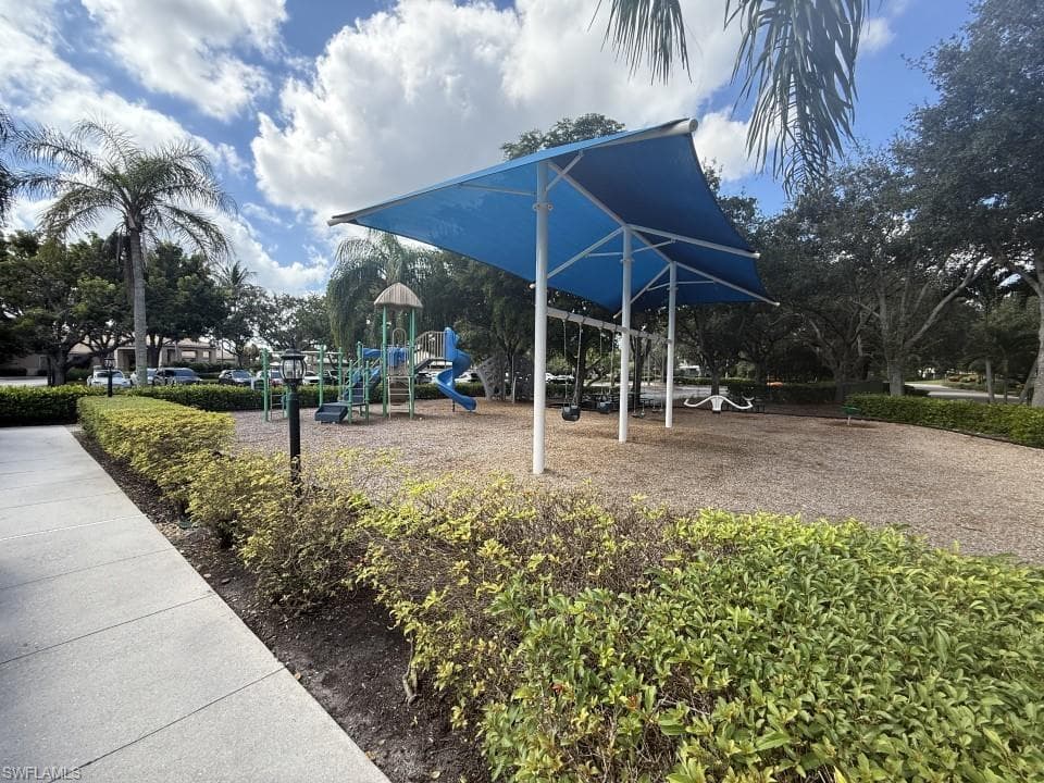 2276 Heritage Greens DR-22
