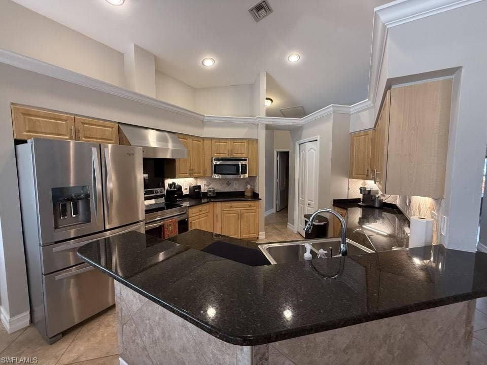 2276 Heritage Greens DR-5