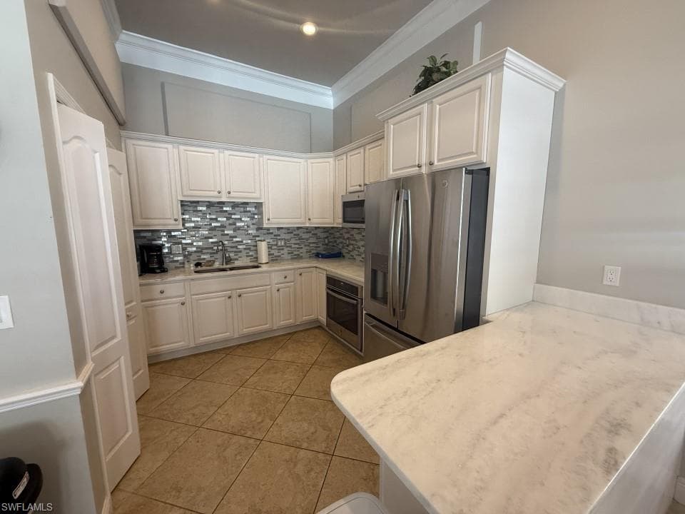 2276 Heritage Greens DR-18