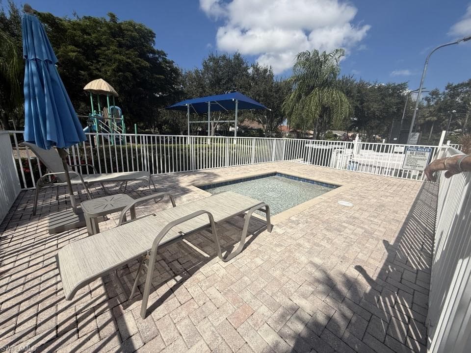 2276 Heritage Greens DR-19