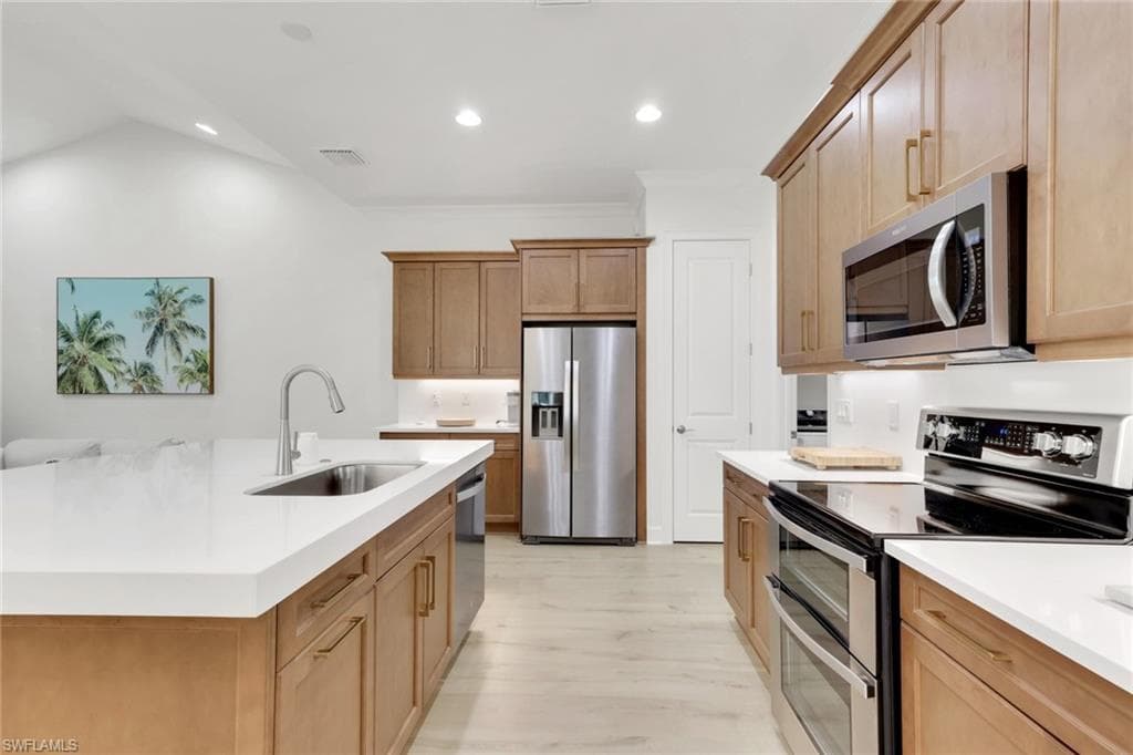 7014 Saona CT-10