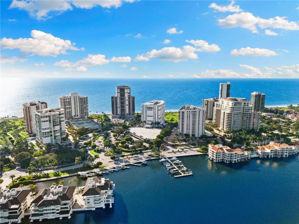 4401 Gulf Shore BLVD N 1606-43