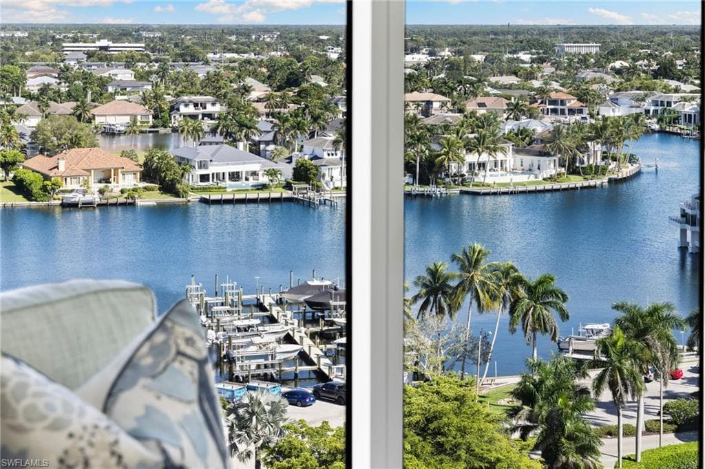 4401 Gulf Shore BLVD N 1606-26