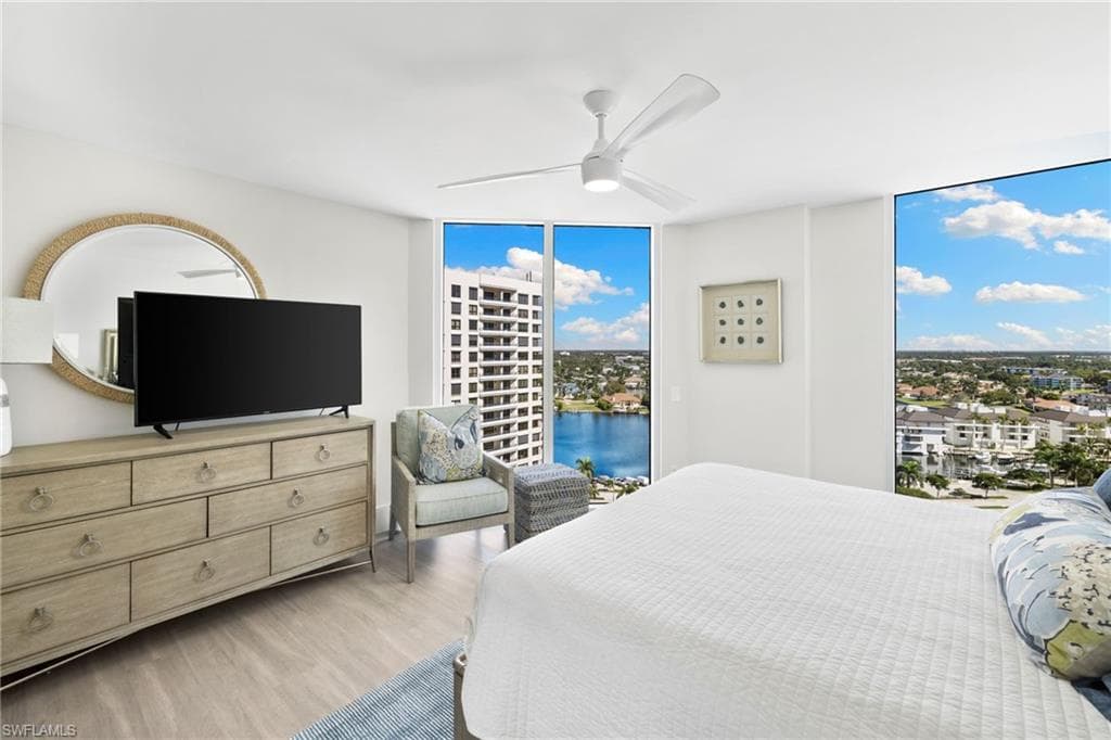 4401 Gulf Shore BLVD N 1606-22