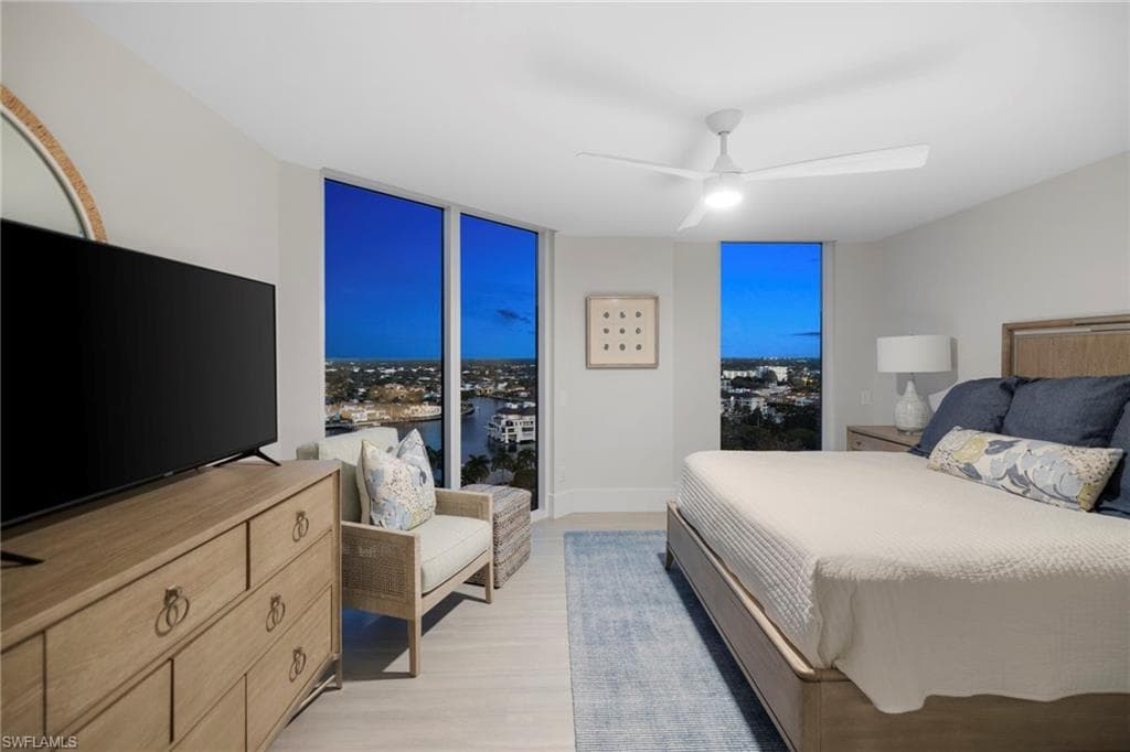 4401 Gulf Shore BLVD N 1606-24