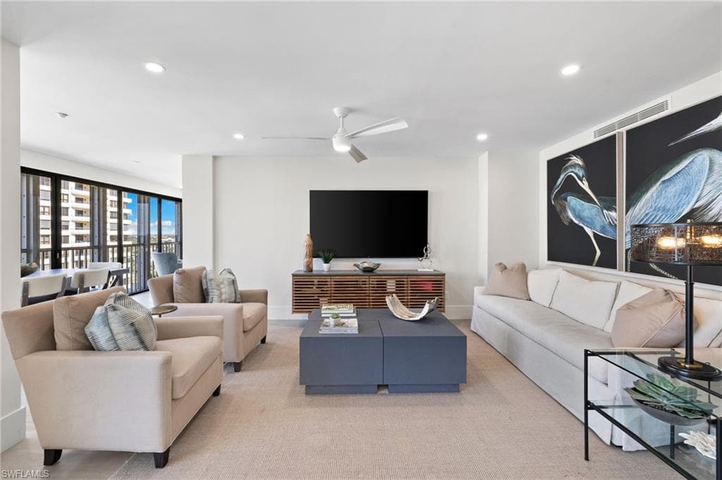 4401 Gulf Shore BLVD N 1606-10