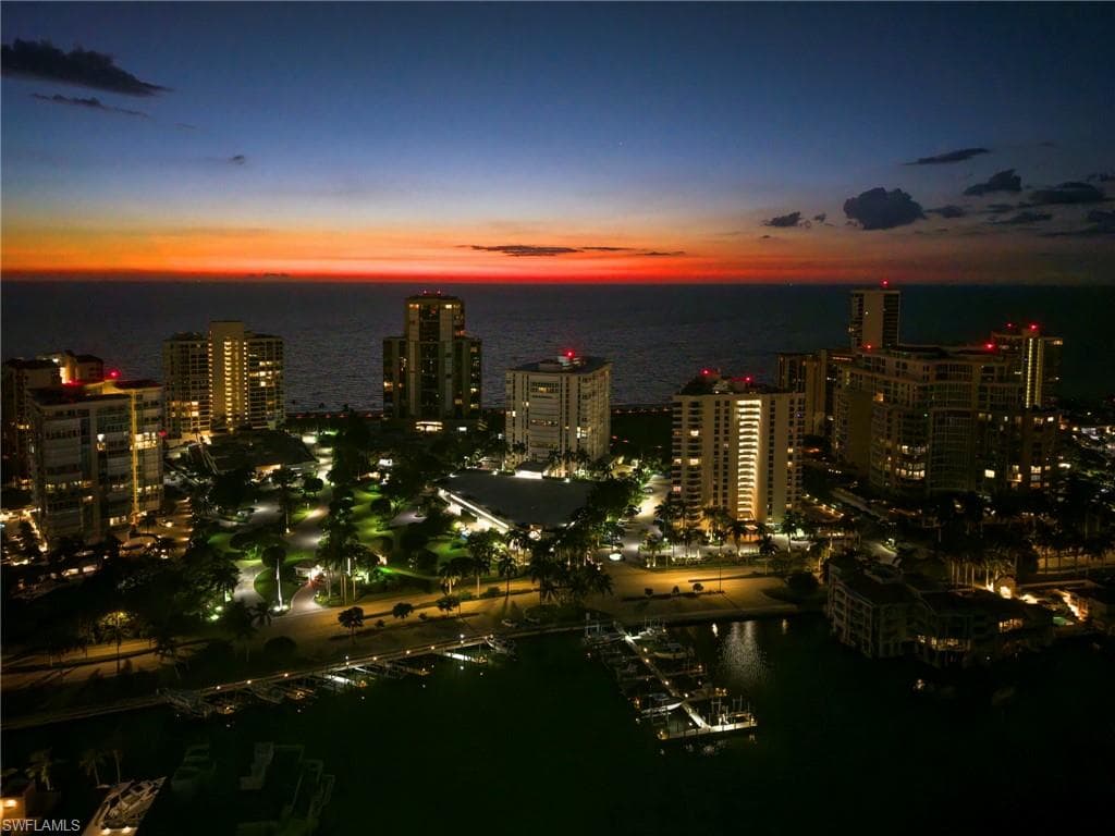 4401 Gulf Shore BLVD N 1606-49
