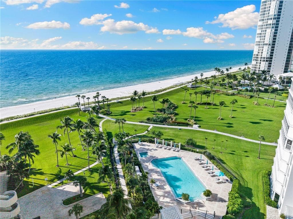 4401 Gulf Shore BLVD N 1606-33