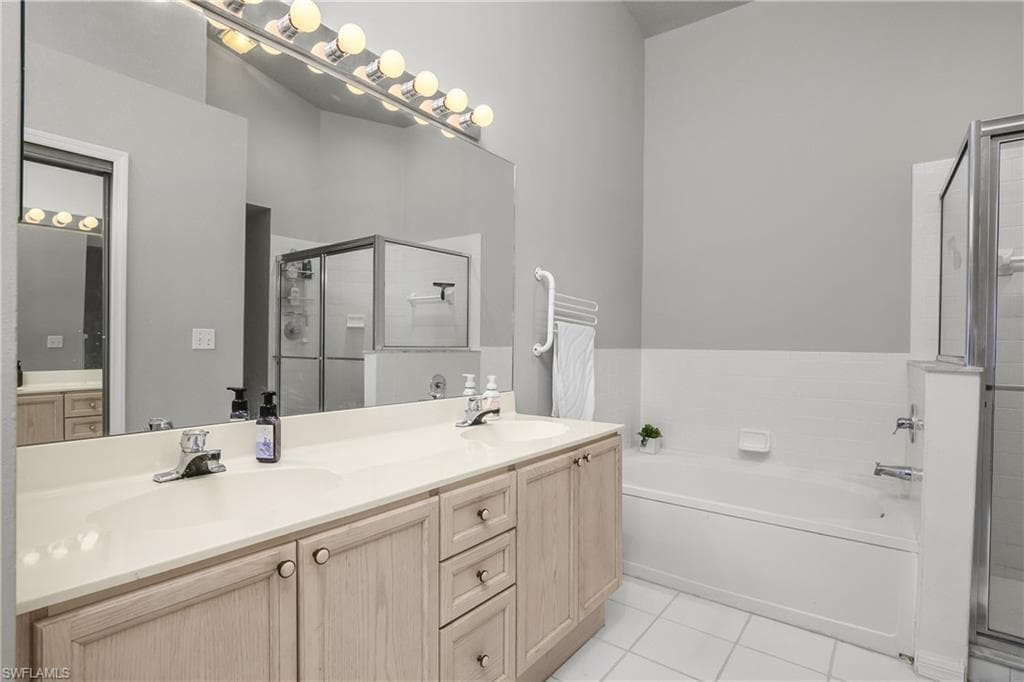 13061 Hamilton Harbour DR R1-22