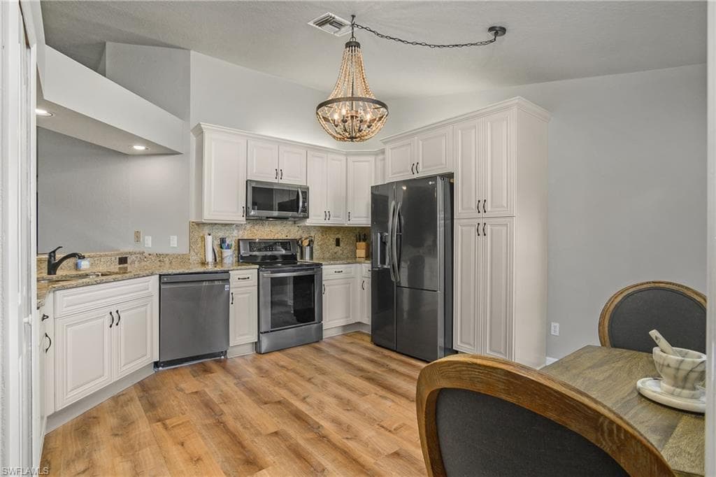 13061 Hamilton Harbour DR R1-9