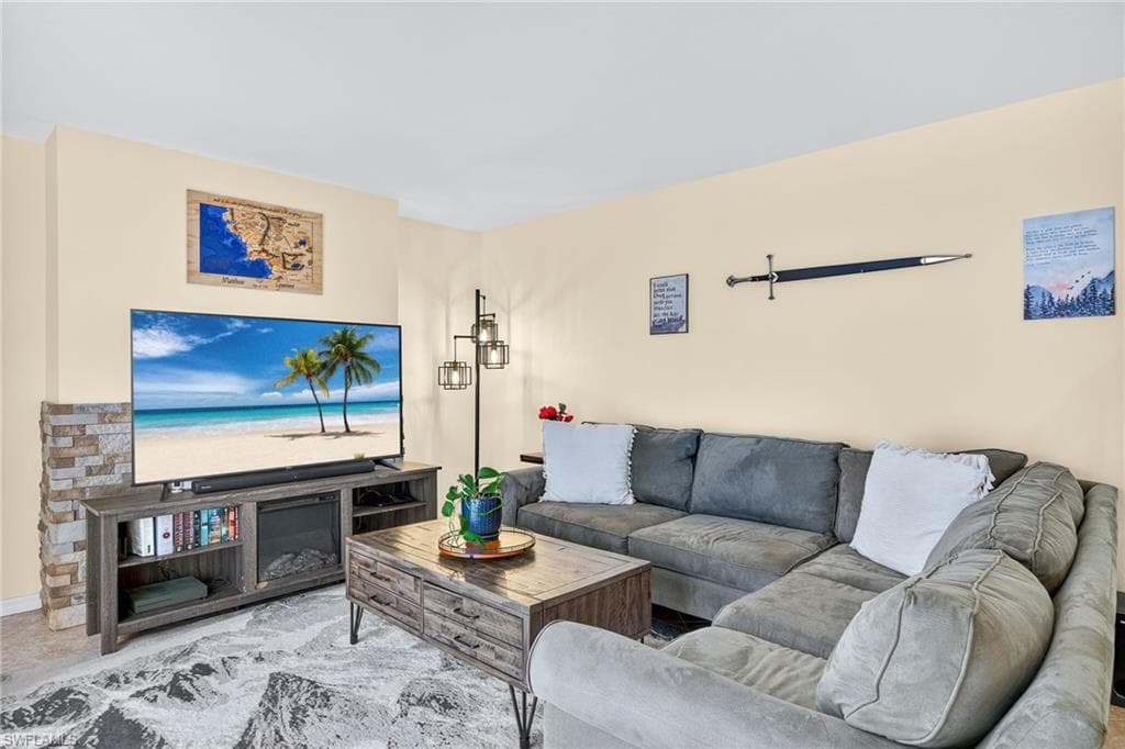 1544 Park Meadows DR 4-6