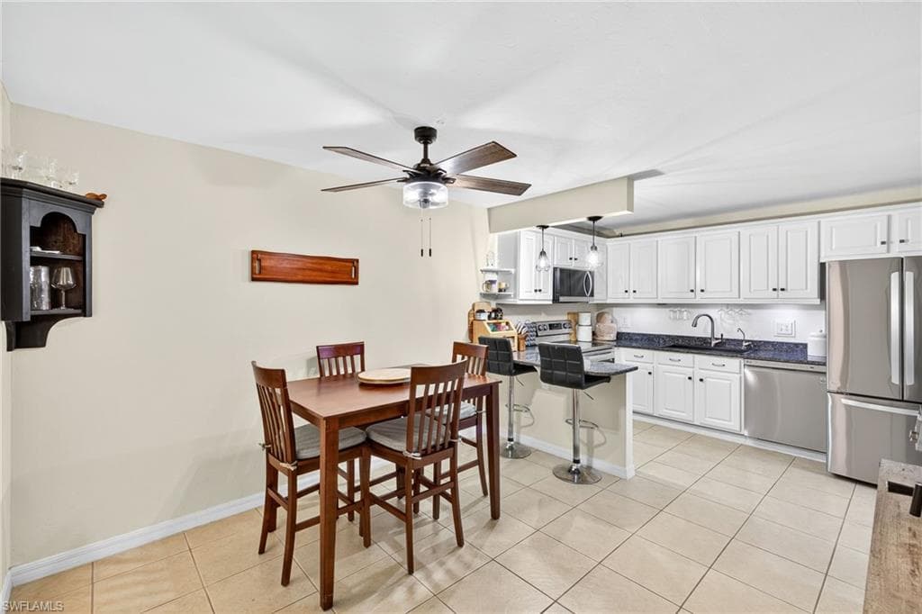 1544 Park Meadows DR 4-7