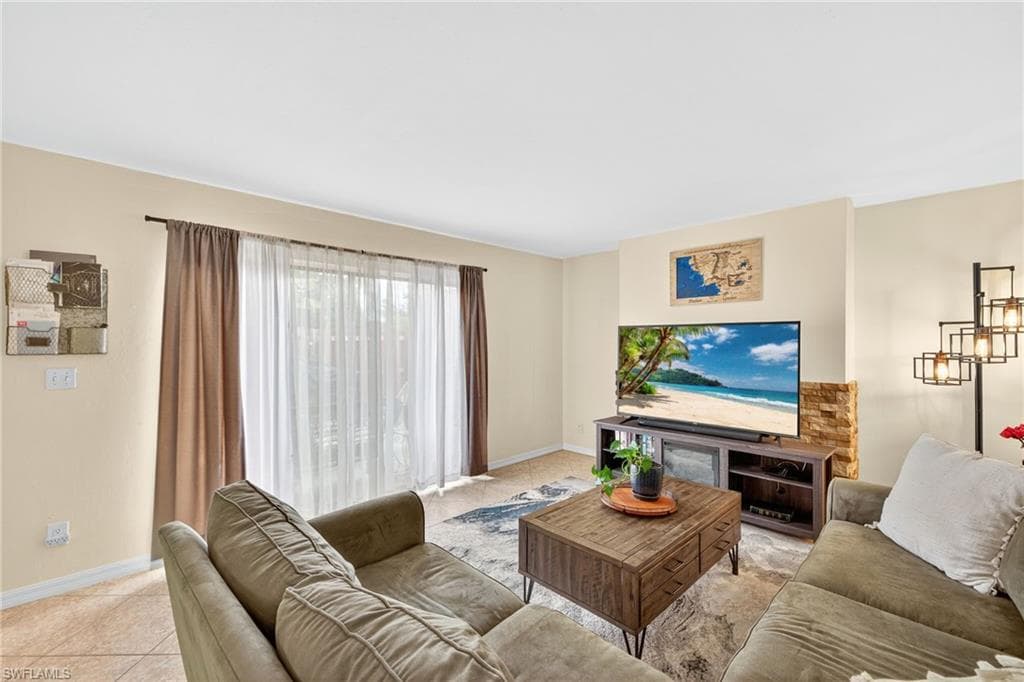 1544 Park Meadows DR 4-5