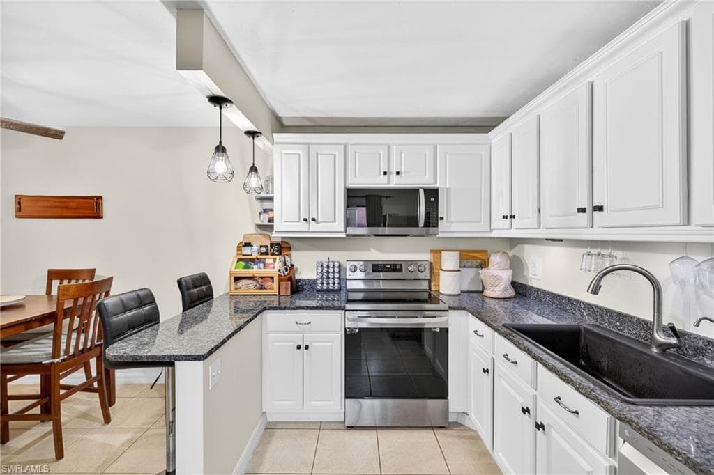 1544 Park Meadows DR 4-10