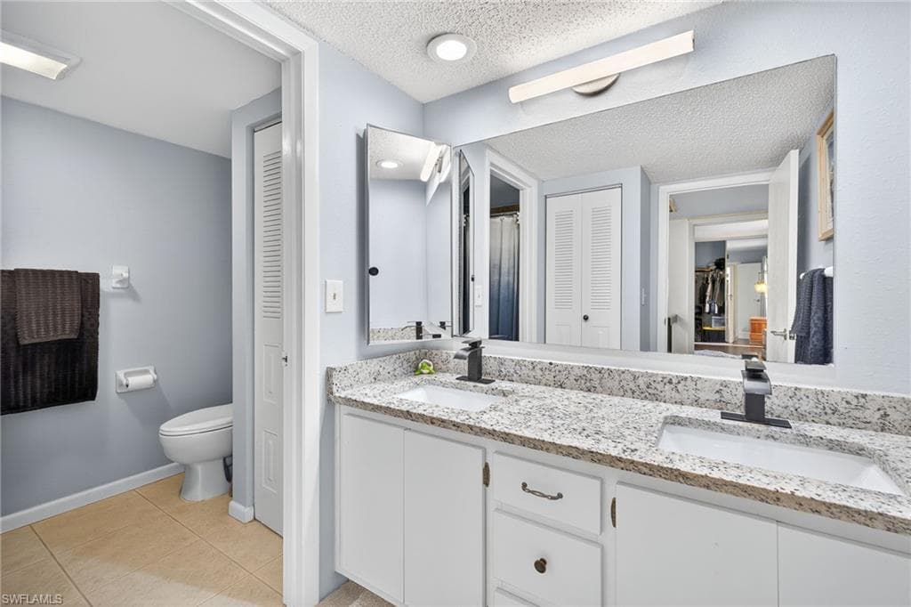 1544 Park Meadows DR 4-14