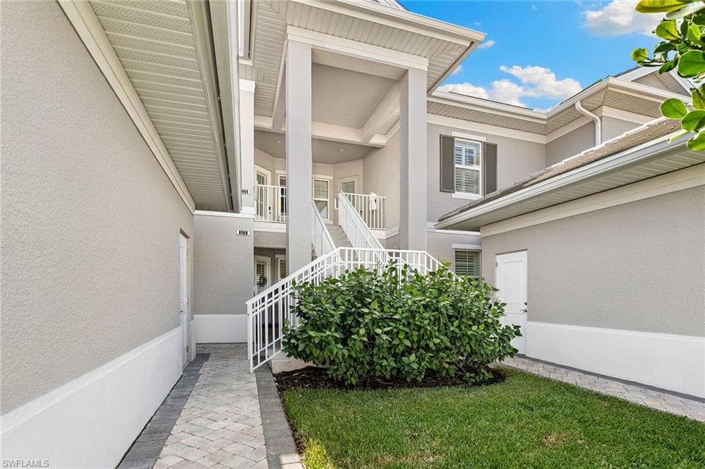 238 Indies DR E 201-24