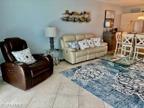 60 Pelican ST W 106-12