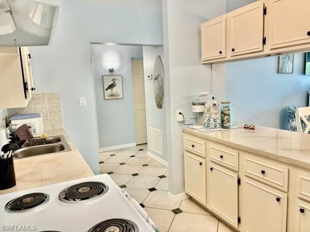 60 Pelican ST W 106-5