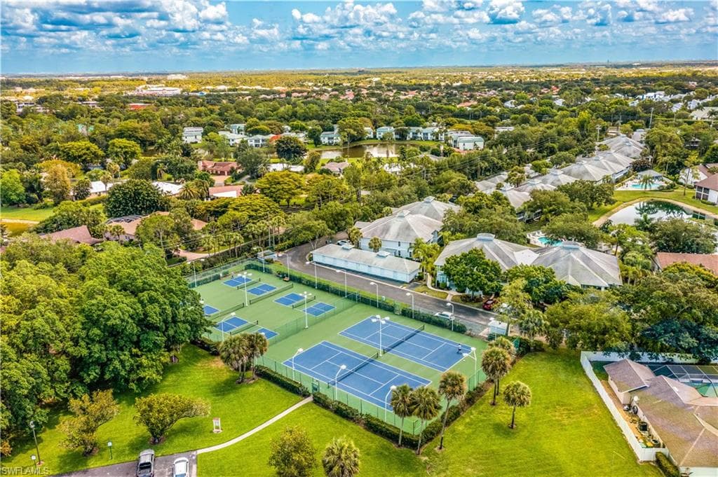 1350 Misty Pines CIR E-204-17