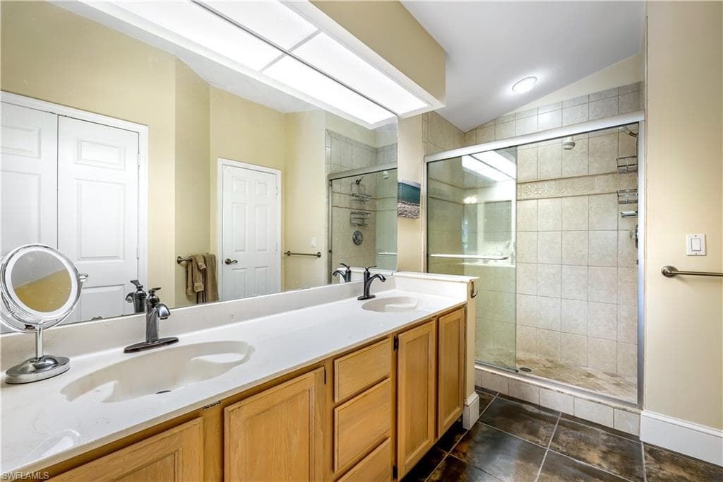 1350 Misty Pines CIR E-204-14