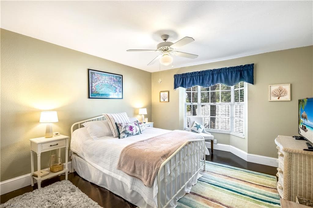 1350 Misty Pines CIR E-204-15