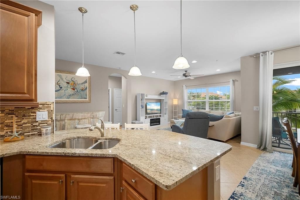 23520 Alamanda DR 202-16
