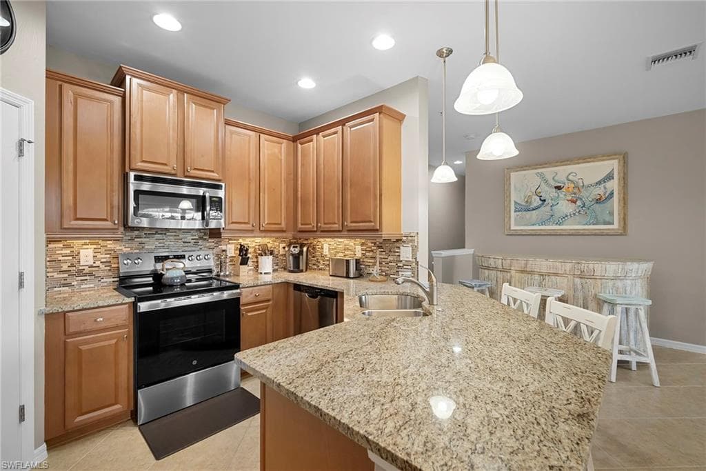 23520 Alamanda DR 202-15