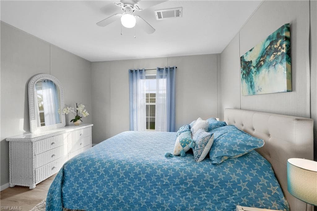 1747 Beverly DR-22