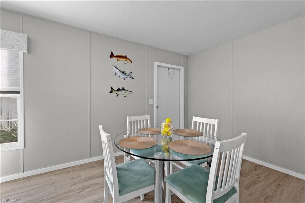 1747 Beverly DR-8