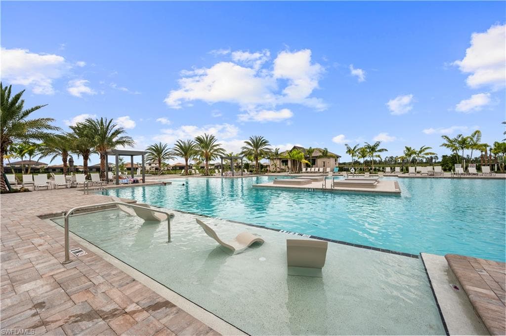 18546 Ives DR-37