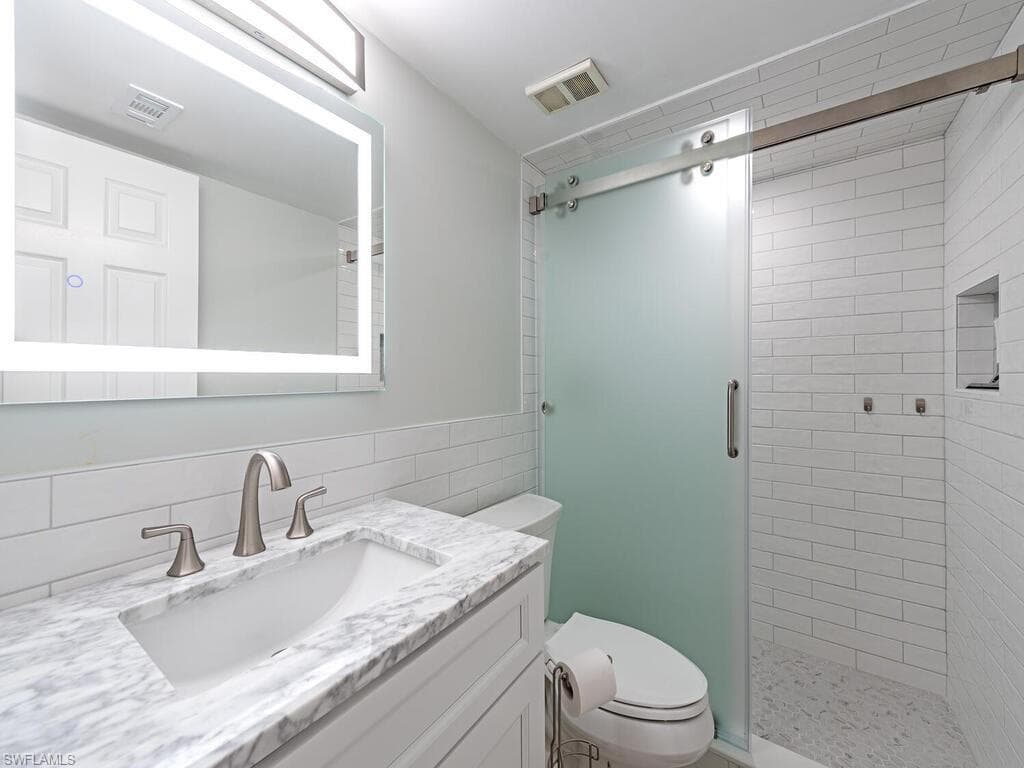 4556 ANDOVER WAY E104-10