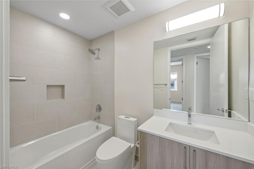 26589 Rosewood Pointe DR 306-11