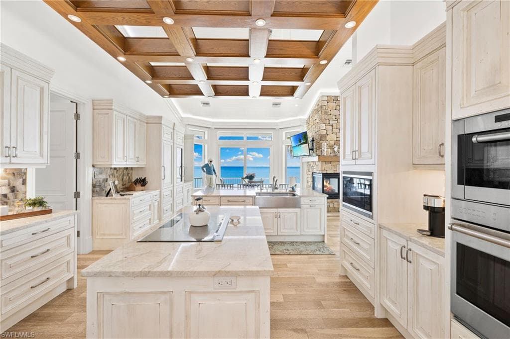 40 32nd AVE S-23