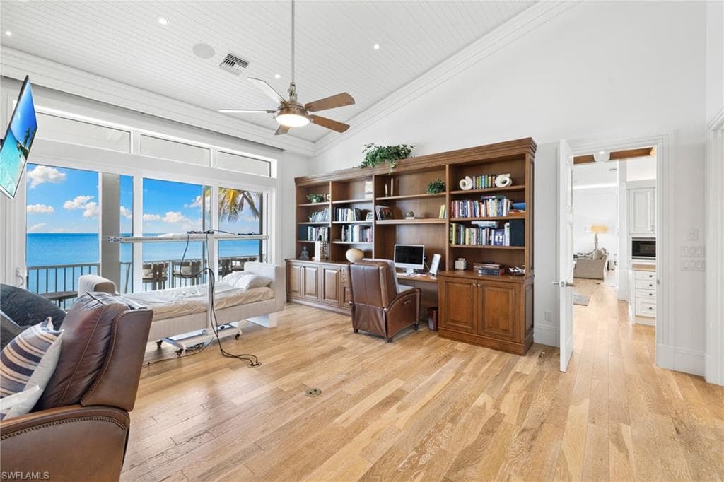 40 32nd AVE S-36
