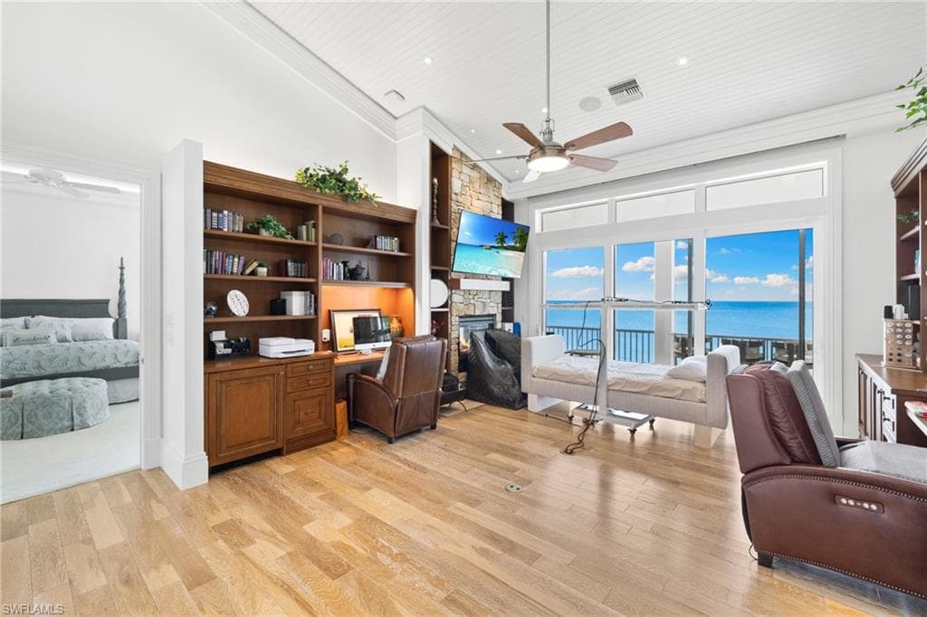 40 32nd AVE S-35