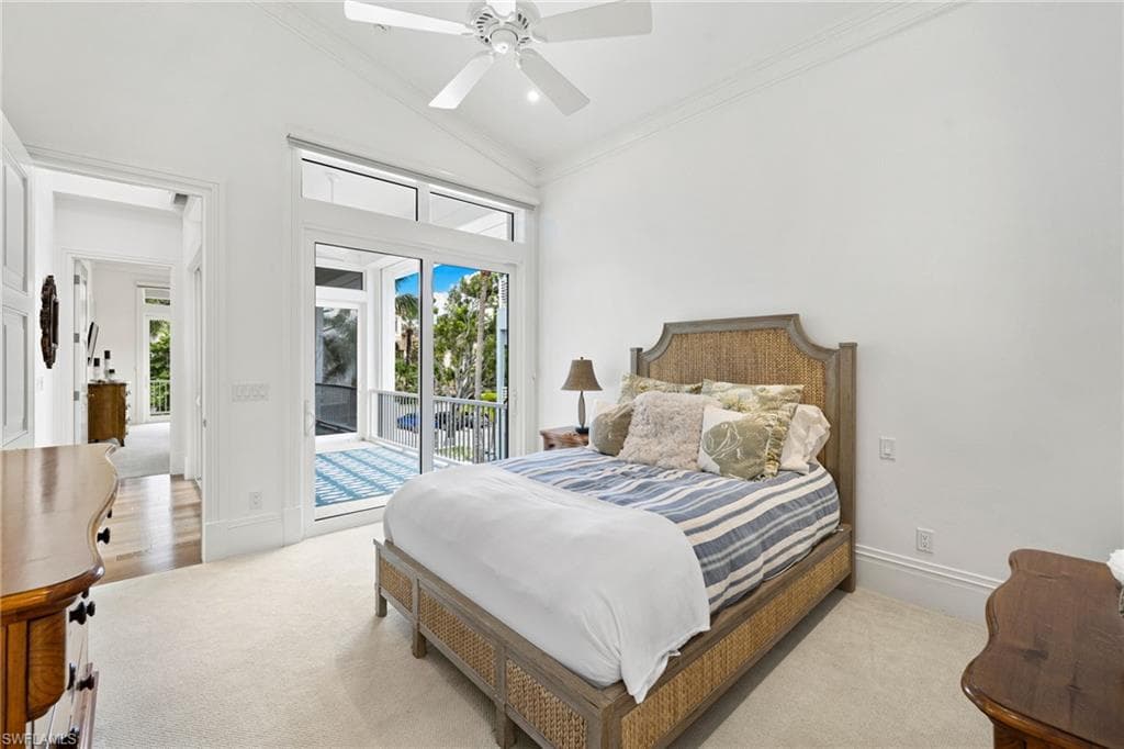 40 32nd AVE S-39