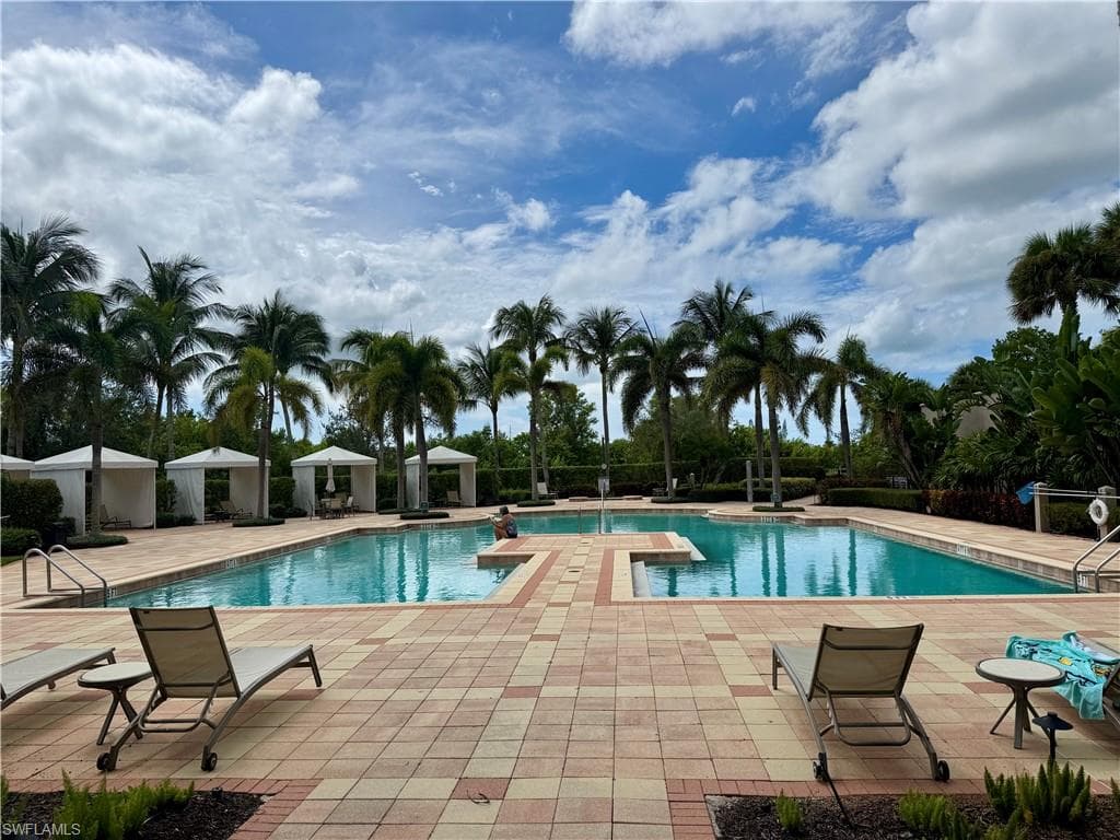 1050 Borghese LN 1804-27
