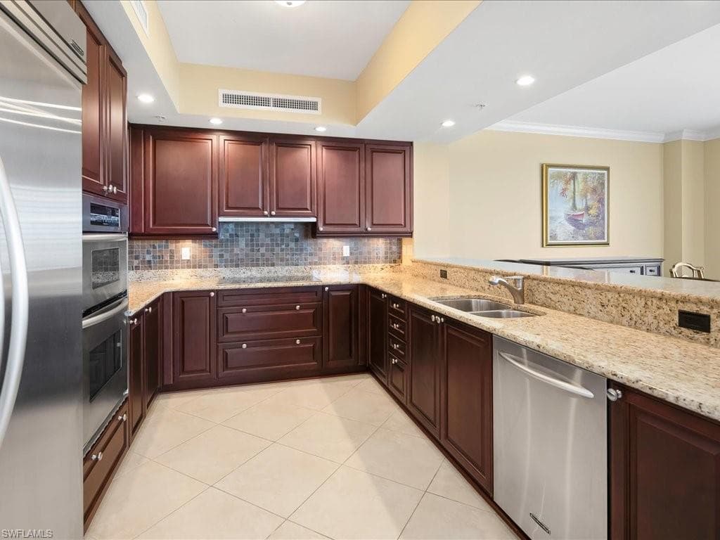 1050 Borghese LN 1804-11