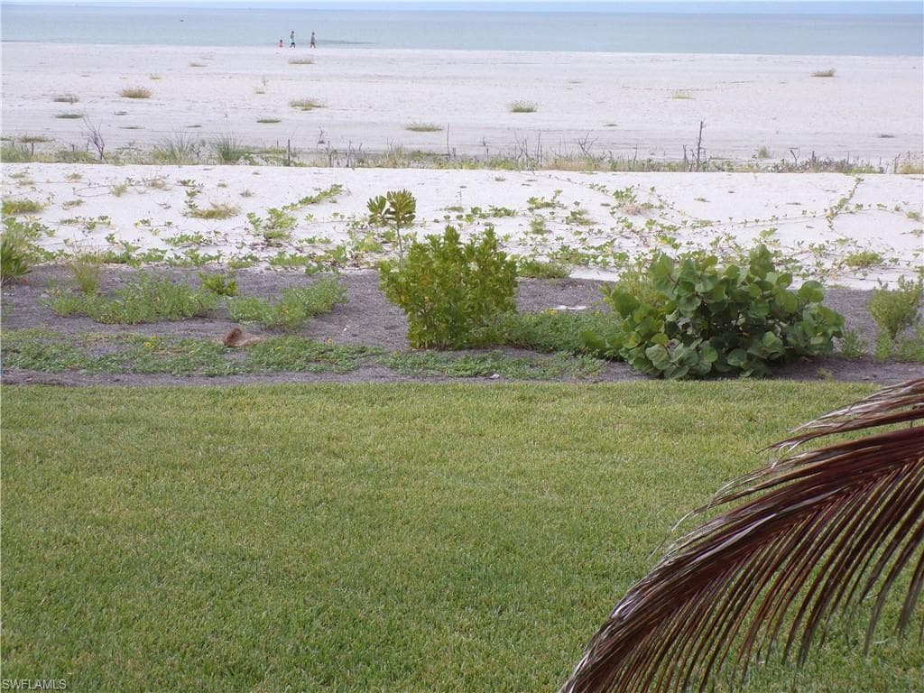 7500 Estero BLVD 201-6