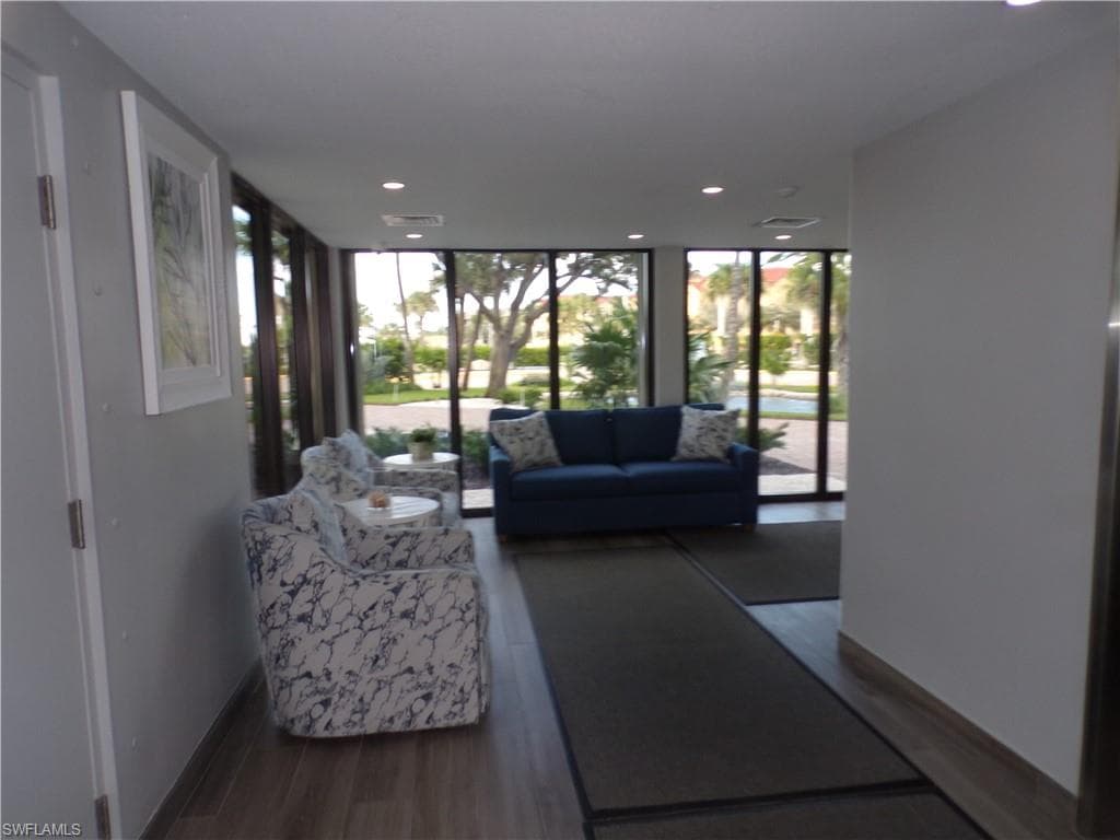 7500 Estero BLVD 201-7
