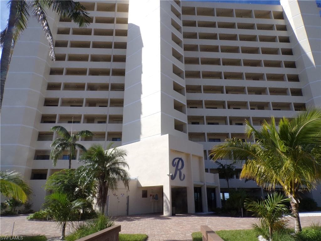7500 Estero BLVD 201-3