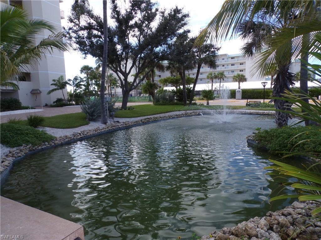 7500 Estero BLVD 201-14