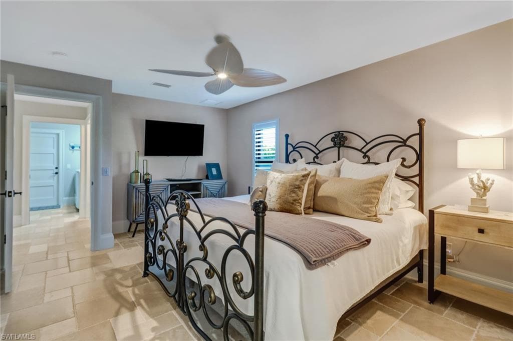 28567 Clinton LN-13