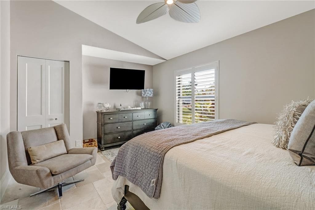 28567 Clinton LN-16