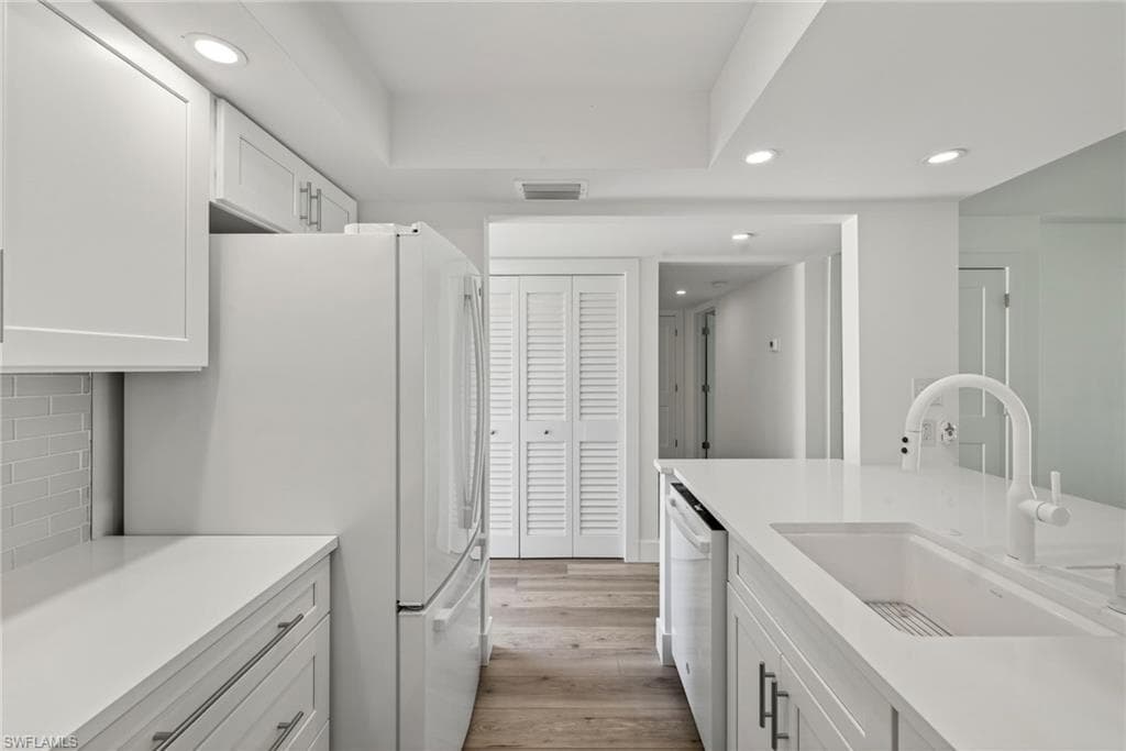 1610 Middle Gulf DR F2-9