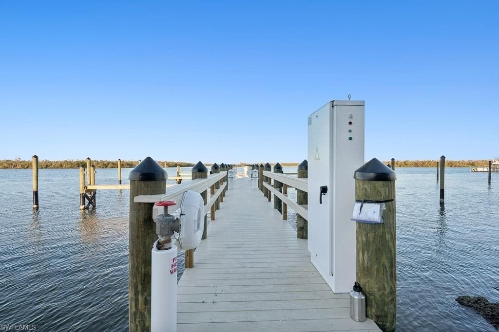 4753 Estero BLVD 804-28