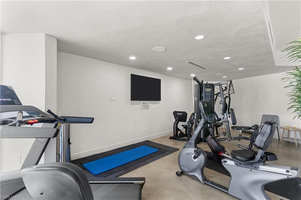 4753 Estero BLVD 804-24