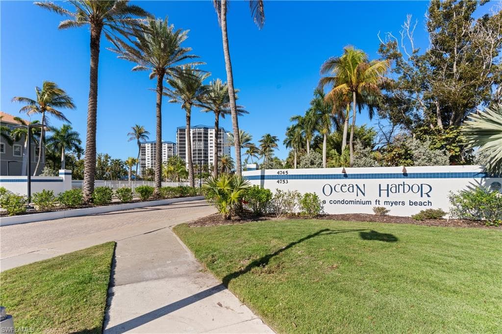 4753 Estero BLVD 804-31
