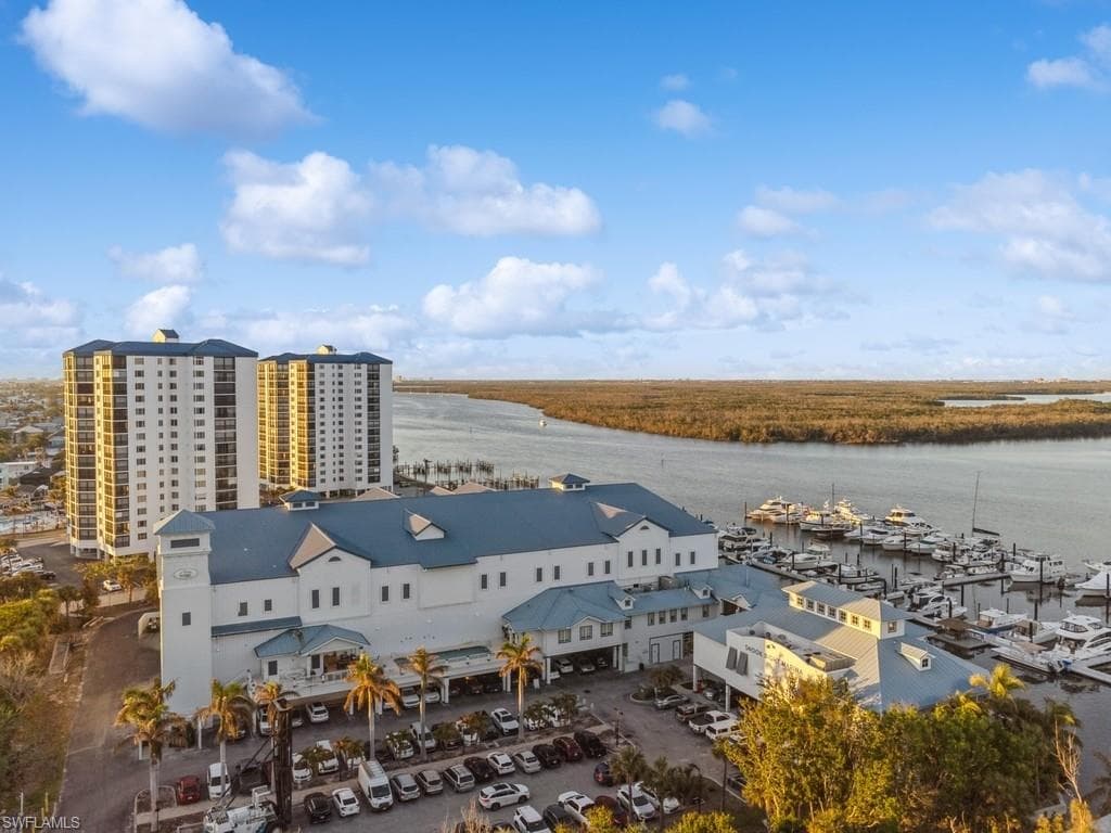 4753 Estero BLVD 804-29